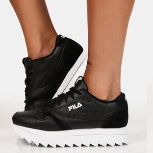 FILA WOMEN BLACK ORBIT ZERO SNEAKERS SIZE 9